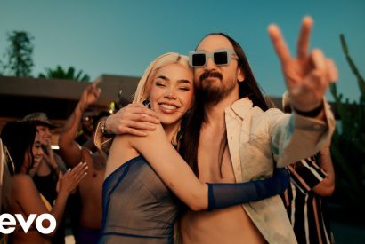 Thumbnail for Kenia Os ft Steve Aoki – Replay